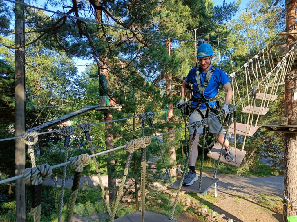 korkeessa2 - Active Entertainment