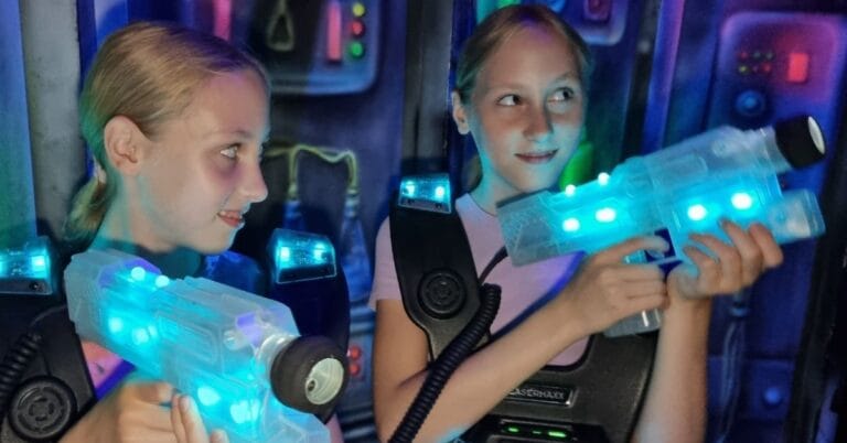 Syksyn superstartti: näin järjestät luokallesi ikimuistoisen koulun ryhmäpäivän sisä- tai ulkokohteessa